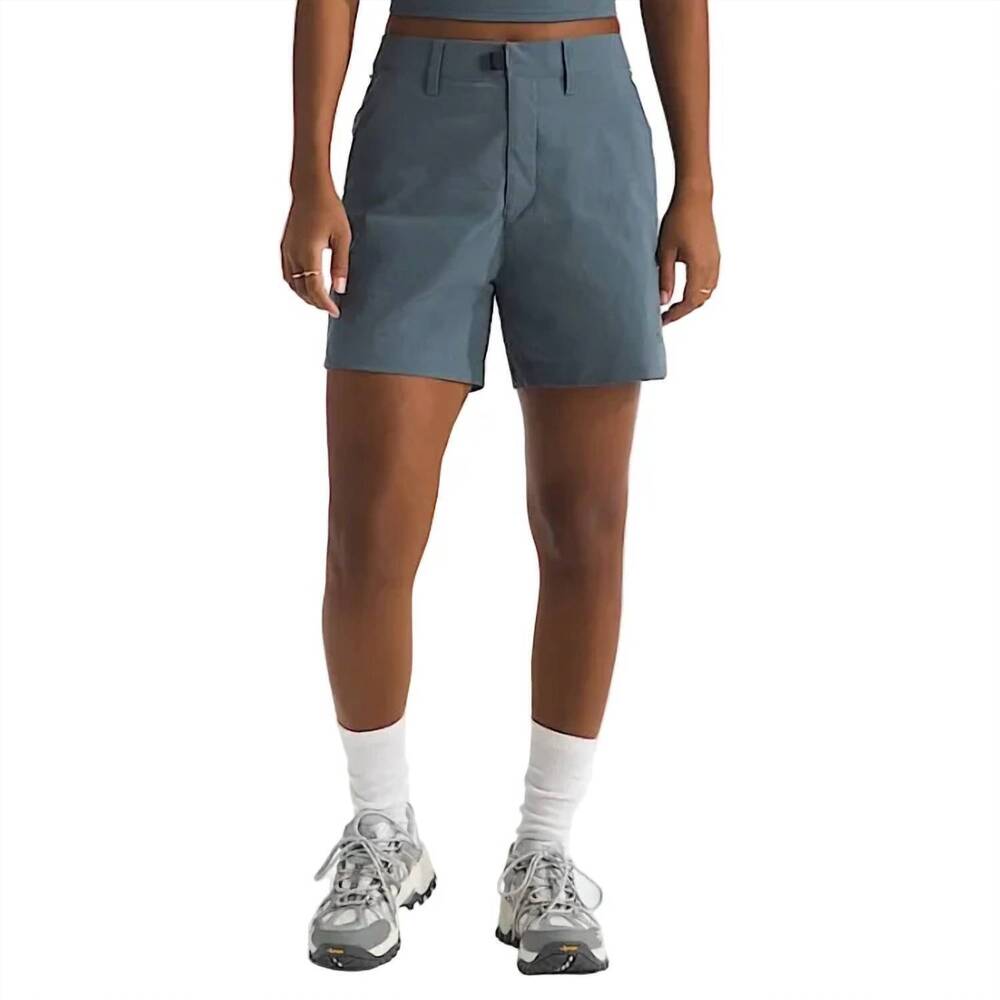 NEW THE NORTH FACE basin short in granite grey